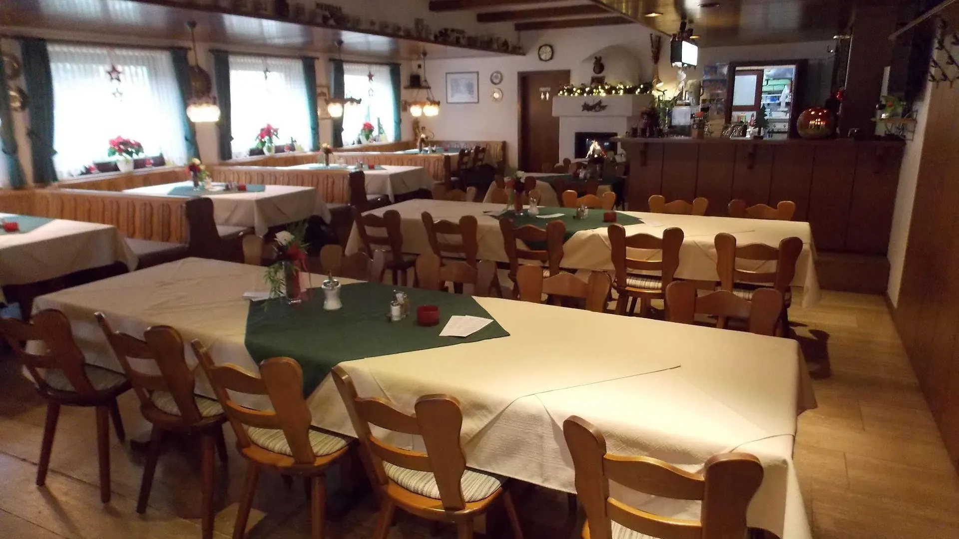 Penzion Gasthaus Pension Rezatgrund Windsbach